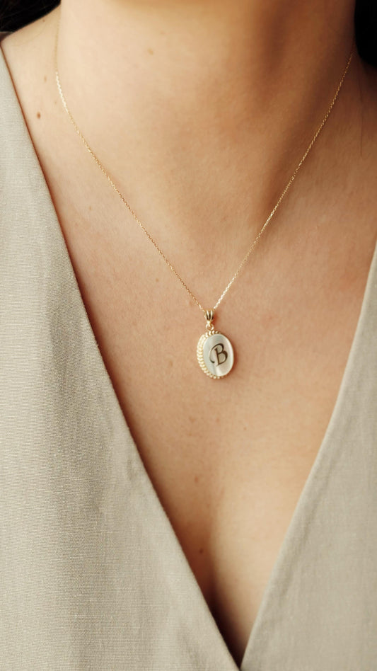 Tek Harfli Sedefli Kolye | 14 Ayar Altın