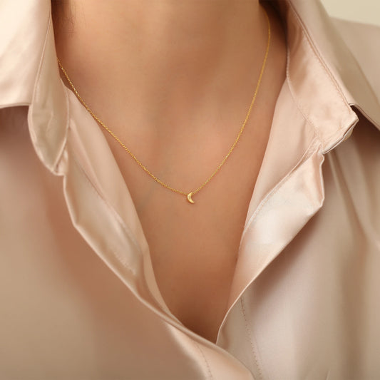 Kişiye Özel Ay Kolye | 14 Ayar Altın