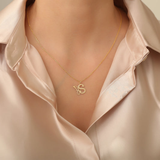 Kelebek Kanatlı Harf Kolye | 14 Ayar Altın