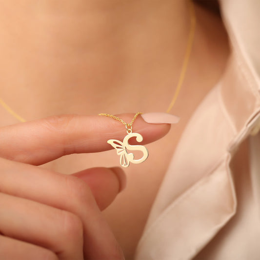 Kelebek Kanatlı Harf Kolye | 14 Ayar Altın