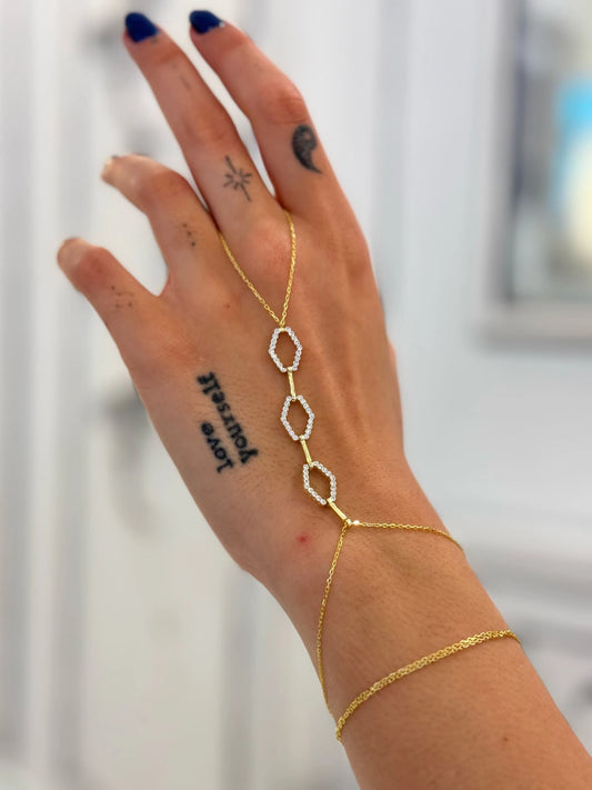 Üçgen Formlu Şahmeran | 925 Ayar Gümüş